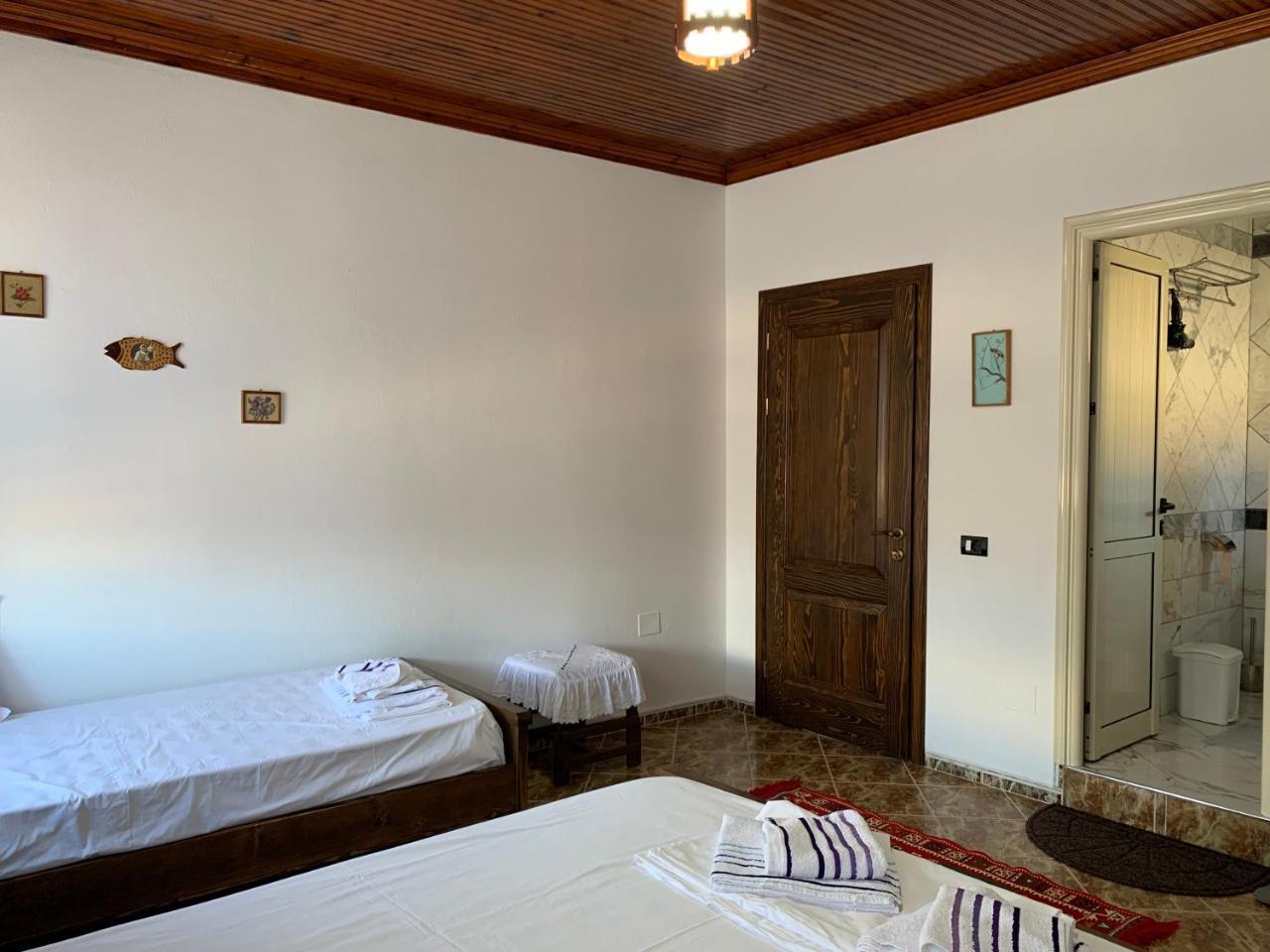 Guest House Iljesa Berat Exterior foto